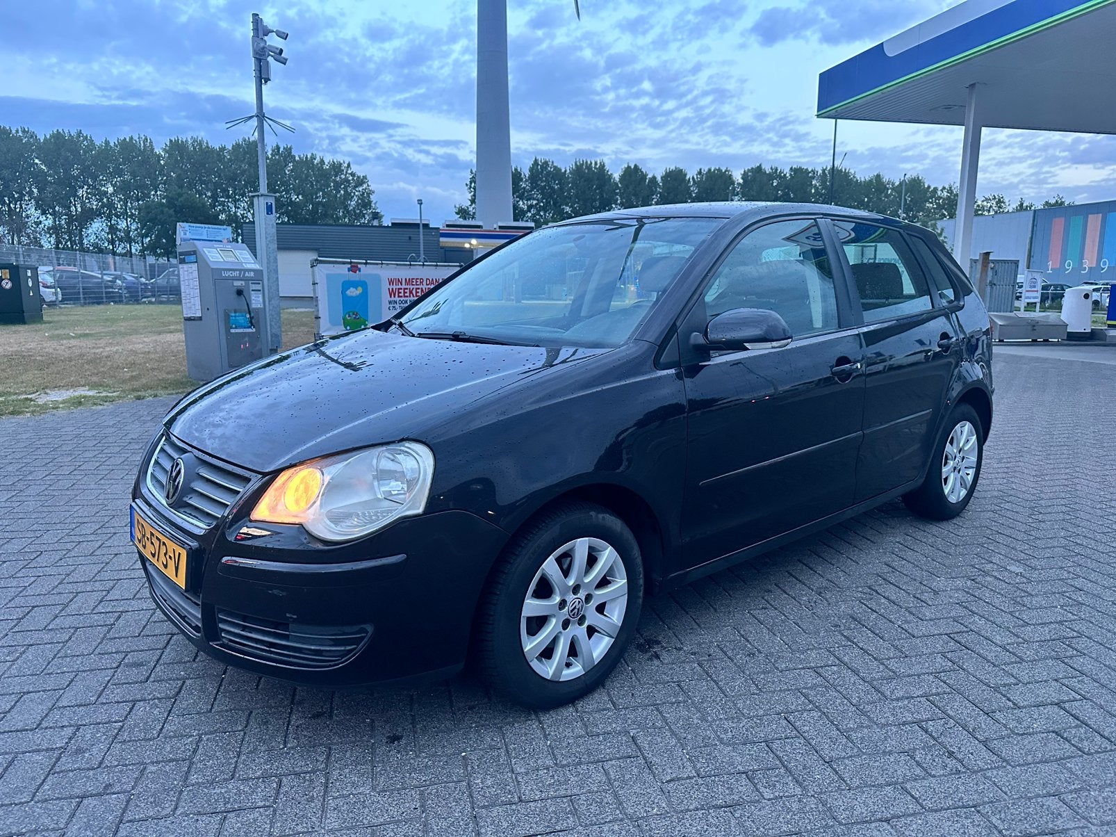 Volkswagen Polo 1.2 Nw Apk, Auto's, 540 kg, 1198 cc, Zwart, Particulier