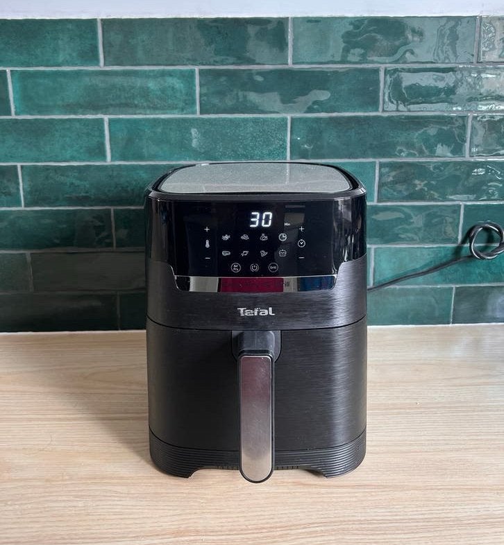 Tefal Airfryer met grillfunctie, Witgoed en Apparatuur, Airfryers, Ophalen of Verzenden, Zo goed als nieuw, Airfryer XXL, 1500 gram of meer