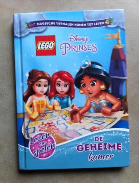 Boekje Lego Disney prices de geheime kamer, Boeken, Ophalen of Verzenden, Zo goed als nieuw, Sprookjes