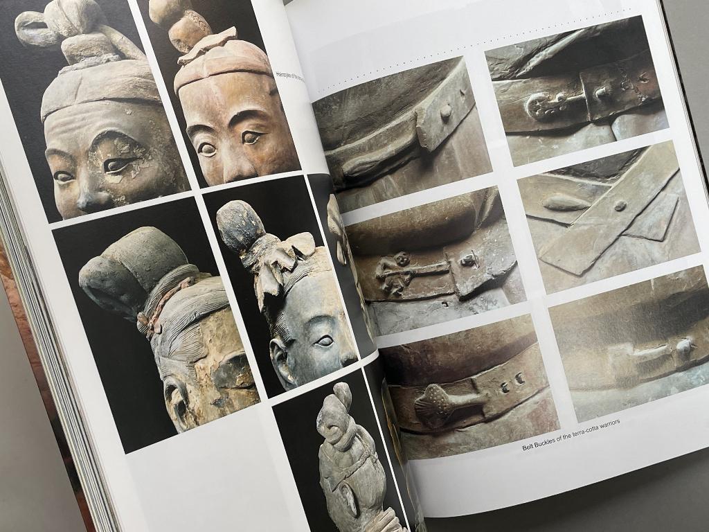 2 boeken Terra Cotta leger van keizer Qin Shihuang.  China, Ophalen of Verzenden, Zo goed als nieuw, Overige gebieden