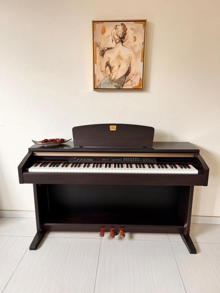 Yamaha Clavinova CLP-120 Digitale Piano Perfecte Staat, Ophalen of Verzenden, Zo goed als nieuw, Zwart