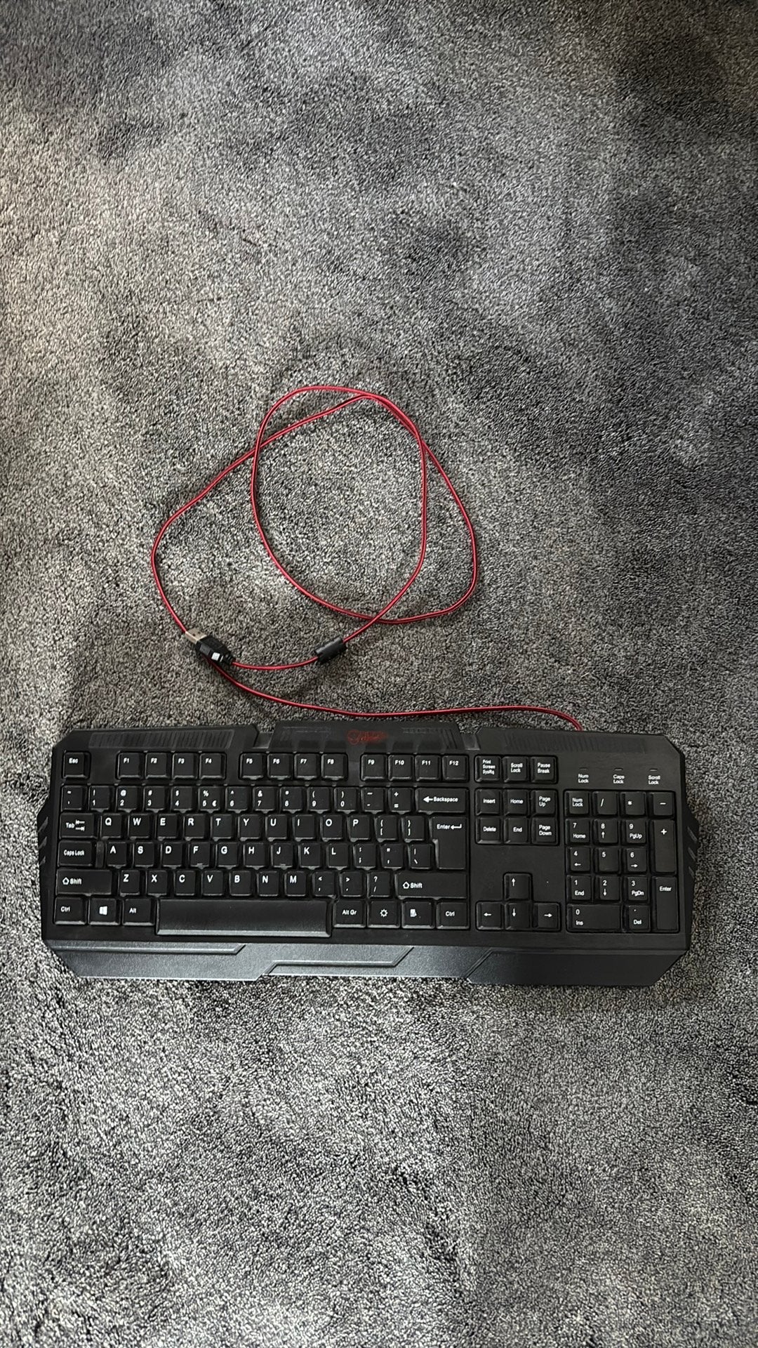 Keyboard met Led lampjes, Computers en Software, Toetsenborden, Verzenden, Zo goed als nieuw