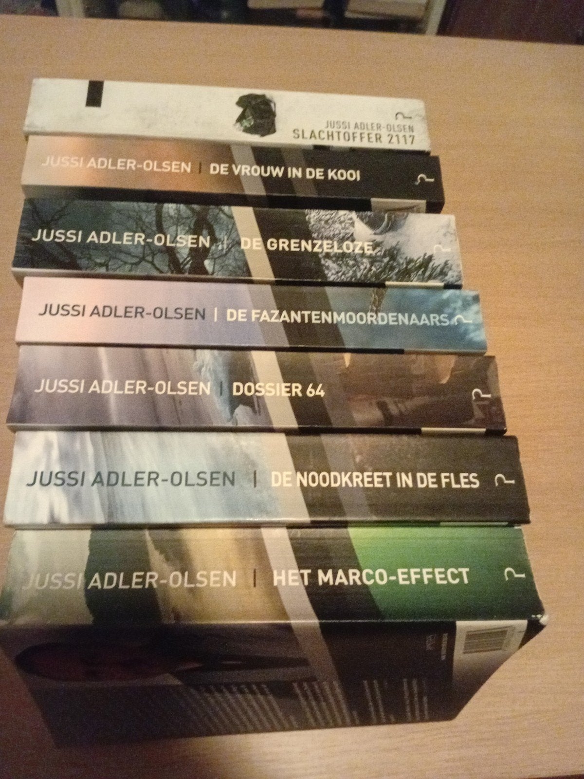 Jussi adler olsen  7x, Ophalen of Verzenden, Zo goed als nieuw