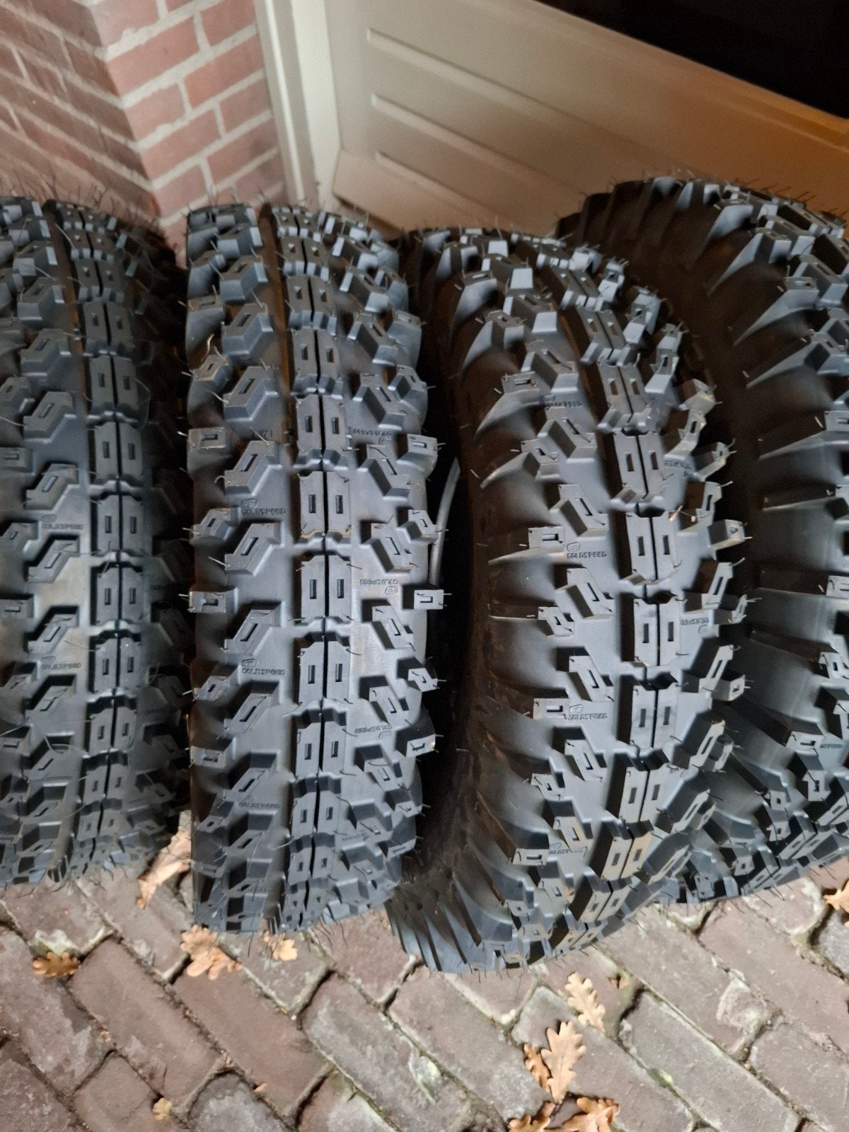 Autocross crossauto banden 28x7.00R15 bijna gratis, Auto diversen, Autosport-onderdelen, Ophalen