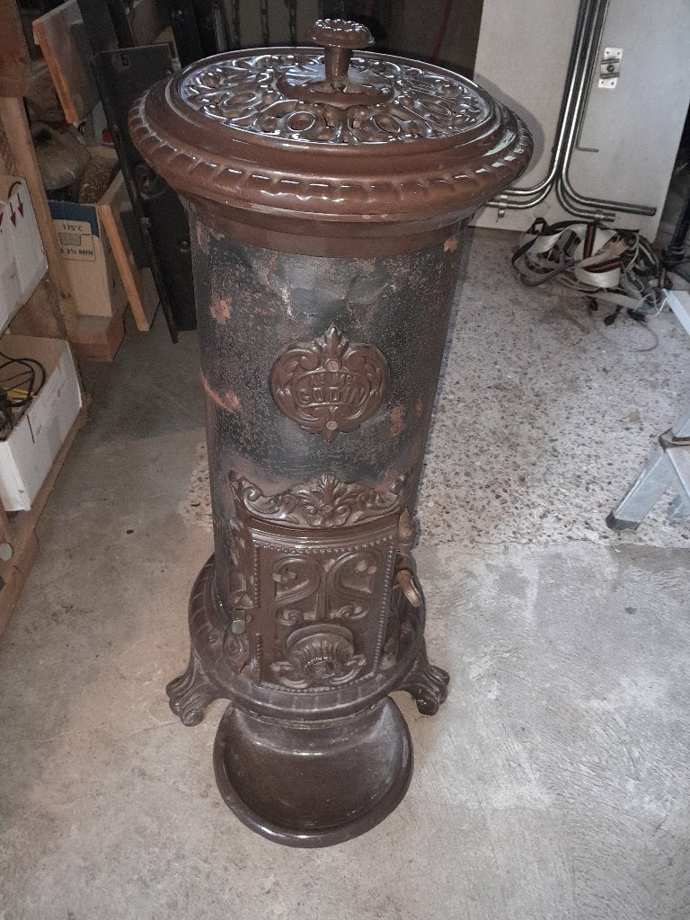 ouderwets ijzeren pot kacheltje Bois 2122, Antiek en Kunst, Ophalen