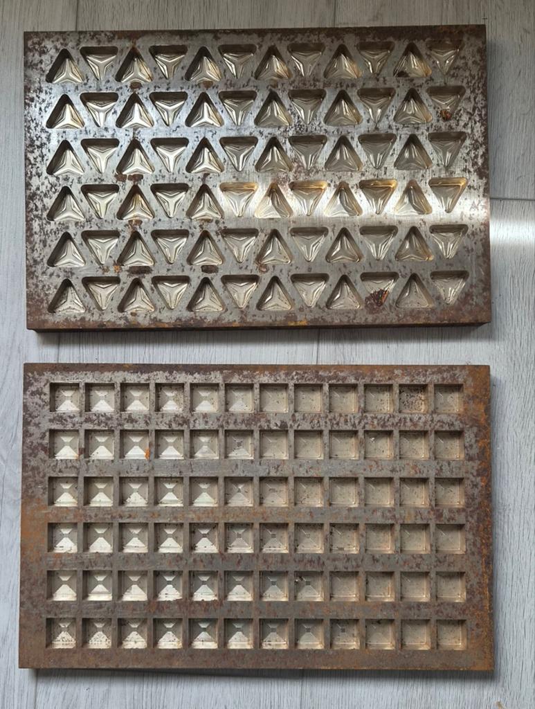 chocolade mal , grote metalen platen, Ophalen of Verzenden
