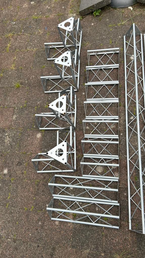Deco truss partij, Muziek en Instrumenten, Theaterbelichting, Ophalen, Zo goed als nieuw