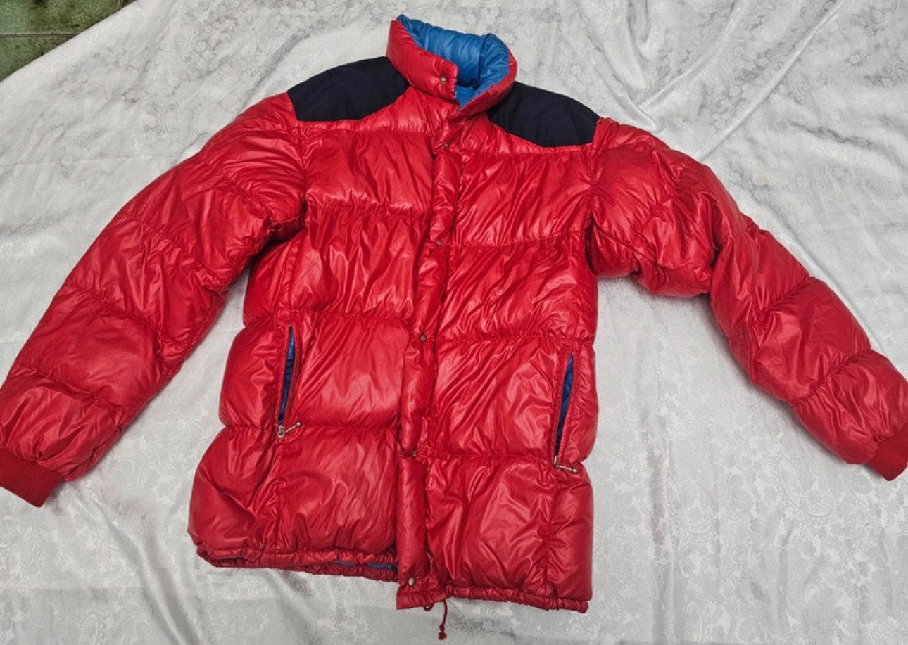 Moncler x UCLA Vintage Puffer jas - Jaren '80 (Museum Piece), Ophalen, Zo goed als nieuw, Maat 48/50 (M), Rood