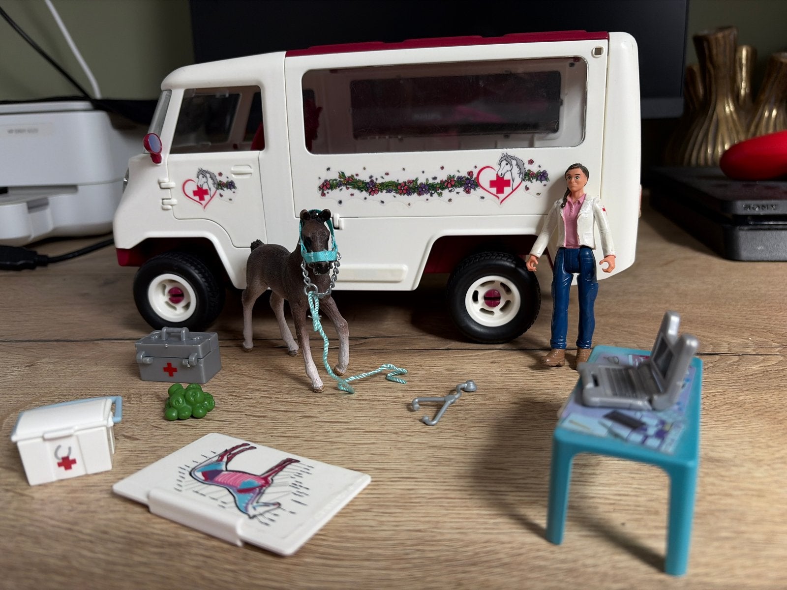 Schleich Dierenarts Praktijk met veulen en Accessoires, Ophalen of Verzenden, Gebruikt