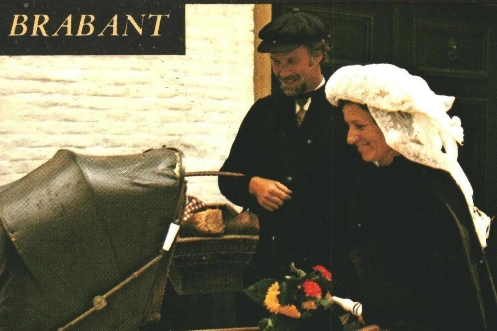 802392 Klederdracht uit Brabant 80+ Vez vanuit Heesch, Verzamelen, Ophalen of Verzenden, 1980 tot heden, Gelopen, Noord-Brabant