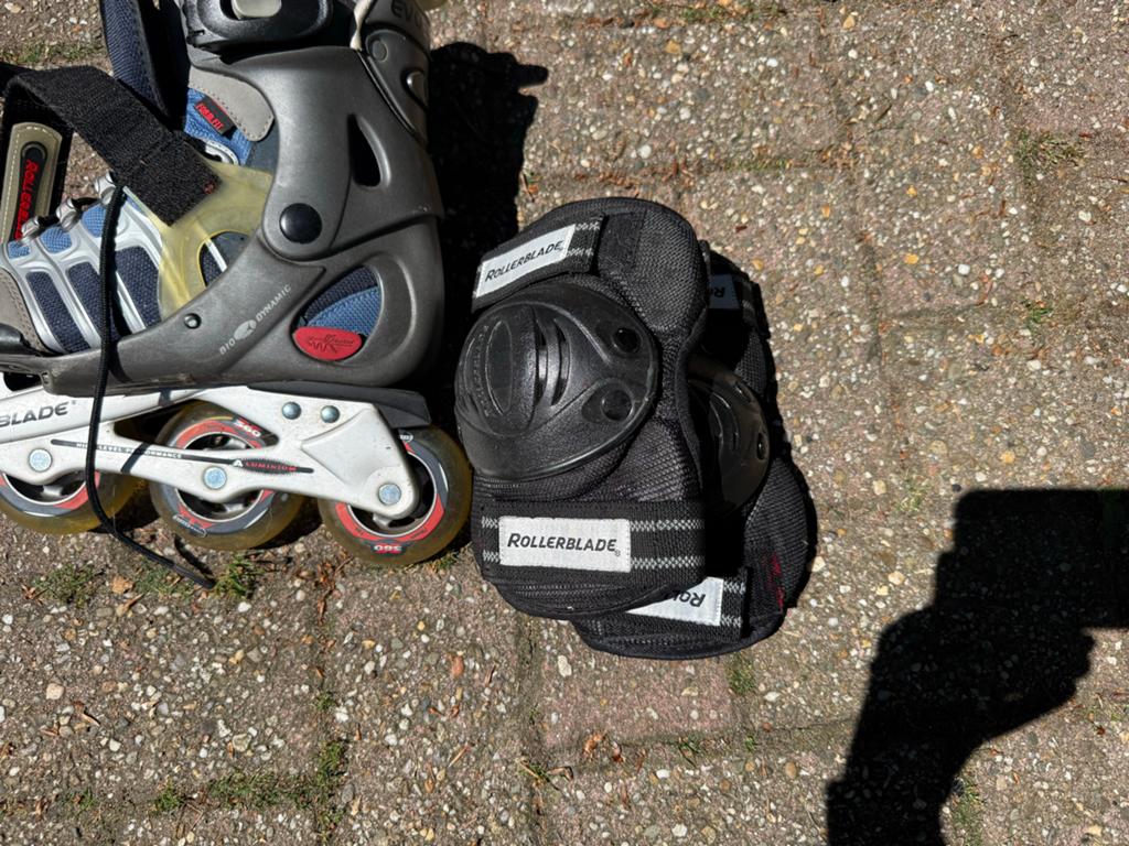 Rollerblade Skeeler Maat 38 met Beschermers, Sport en Fitness, Gebruikt, Inline skates 4 wielen, Dames, Ophalen