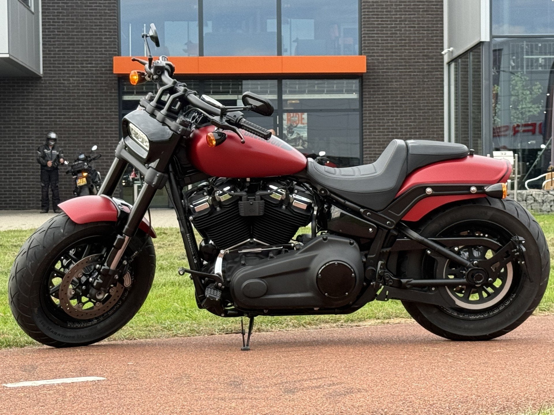 Harley-Davidson FXFB Fat Bob Solid Colour (bj 2019), 1745 cc, Overig, Laan van Vredenoord 33
2289 DA  Rijswijk ZH, NL, Harley-Davidson Benelux B.V.