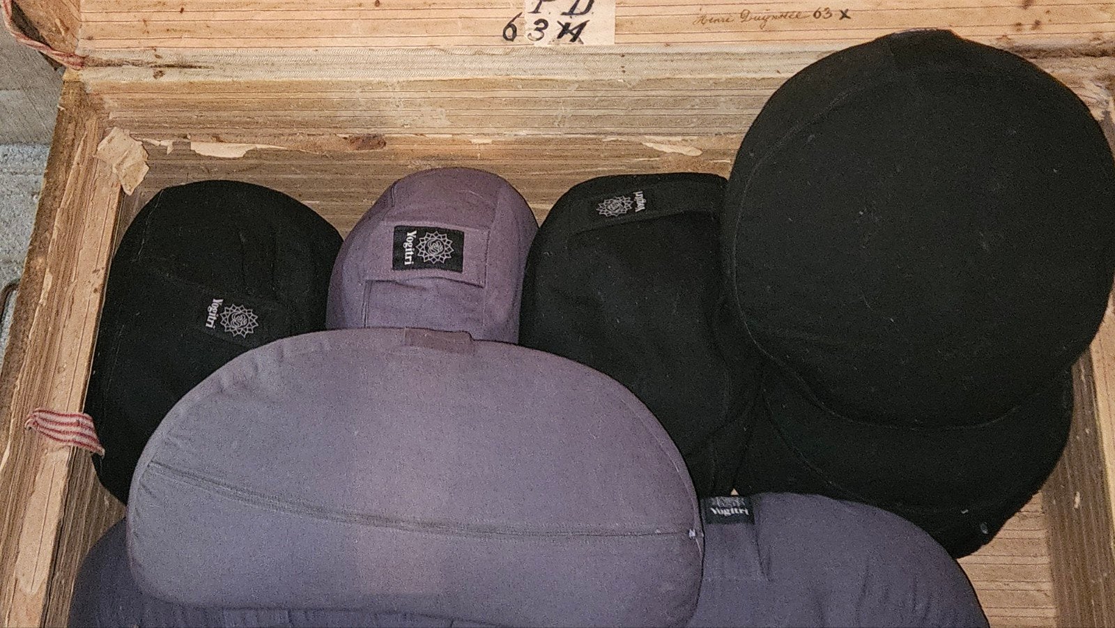 Yogini meditatiekussens
12 stuks, Ophalen, Gebruikt, Yoga-accessoire