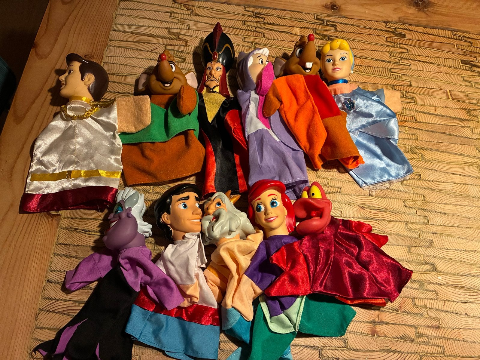 Diverse Disney handpoppen: Ariël, Aladdin, Doornroosje, Ophalen of Verzenden, Nieuw, Overige typen