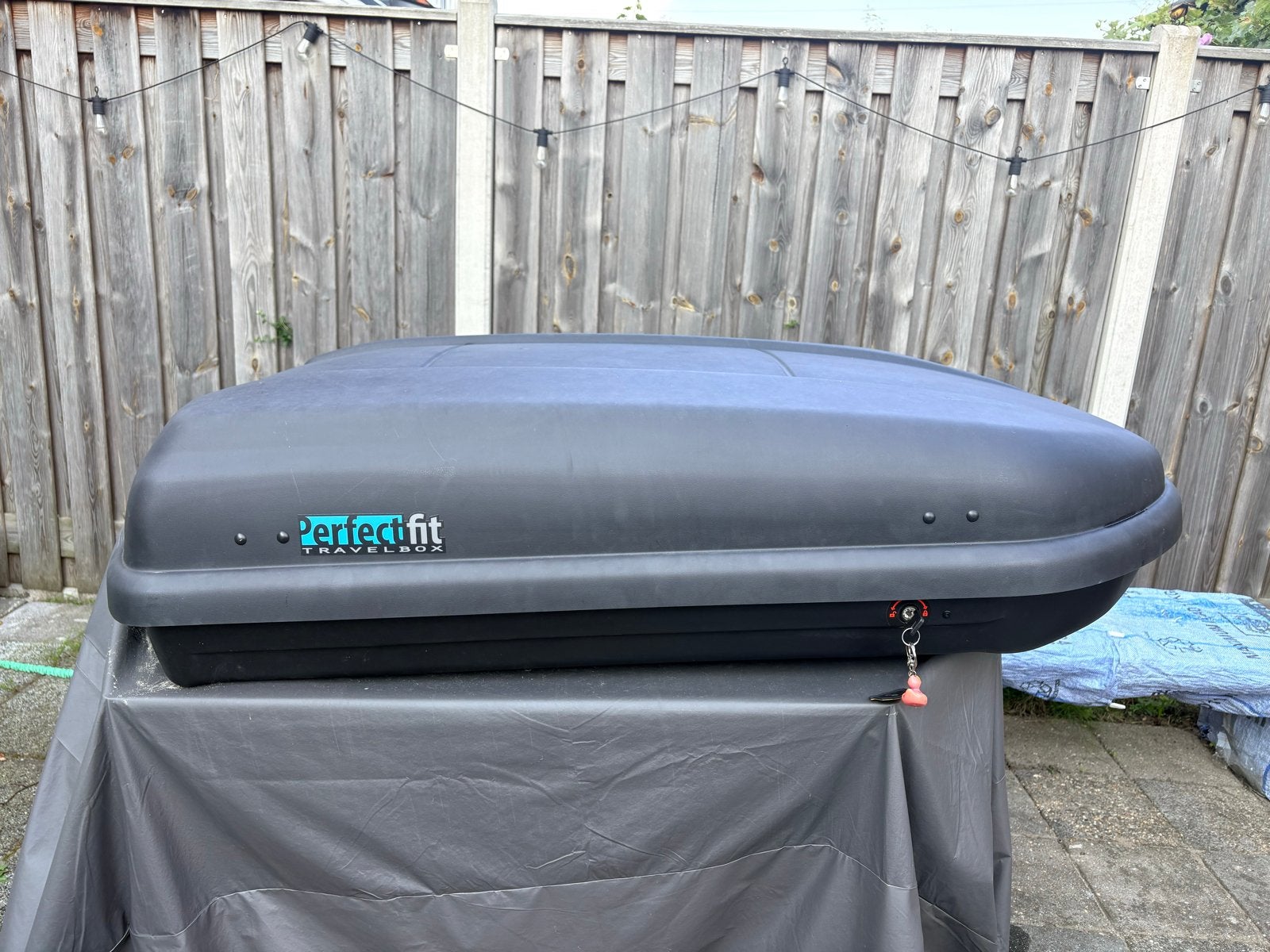 Perfect Fit Travelbox Dakkoffer 400L - Mat Zwart, Auto diversen, Ophalen, Gebruikt
