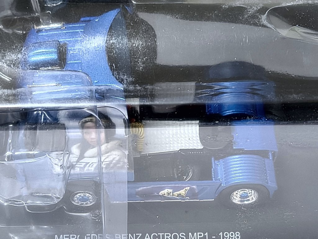 Atlas 1998 Mercedes-Benz Actros MP1 Eskimo Arctic Blauw, Overige merken, Nieuw, https://hachettepartworks.com/en-en/contact.htm