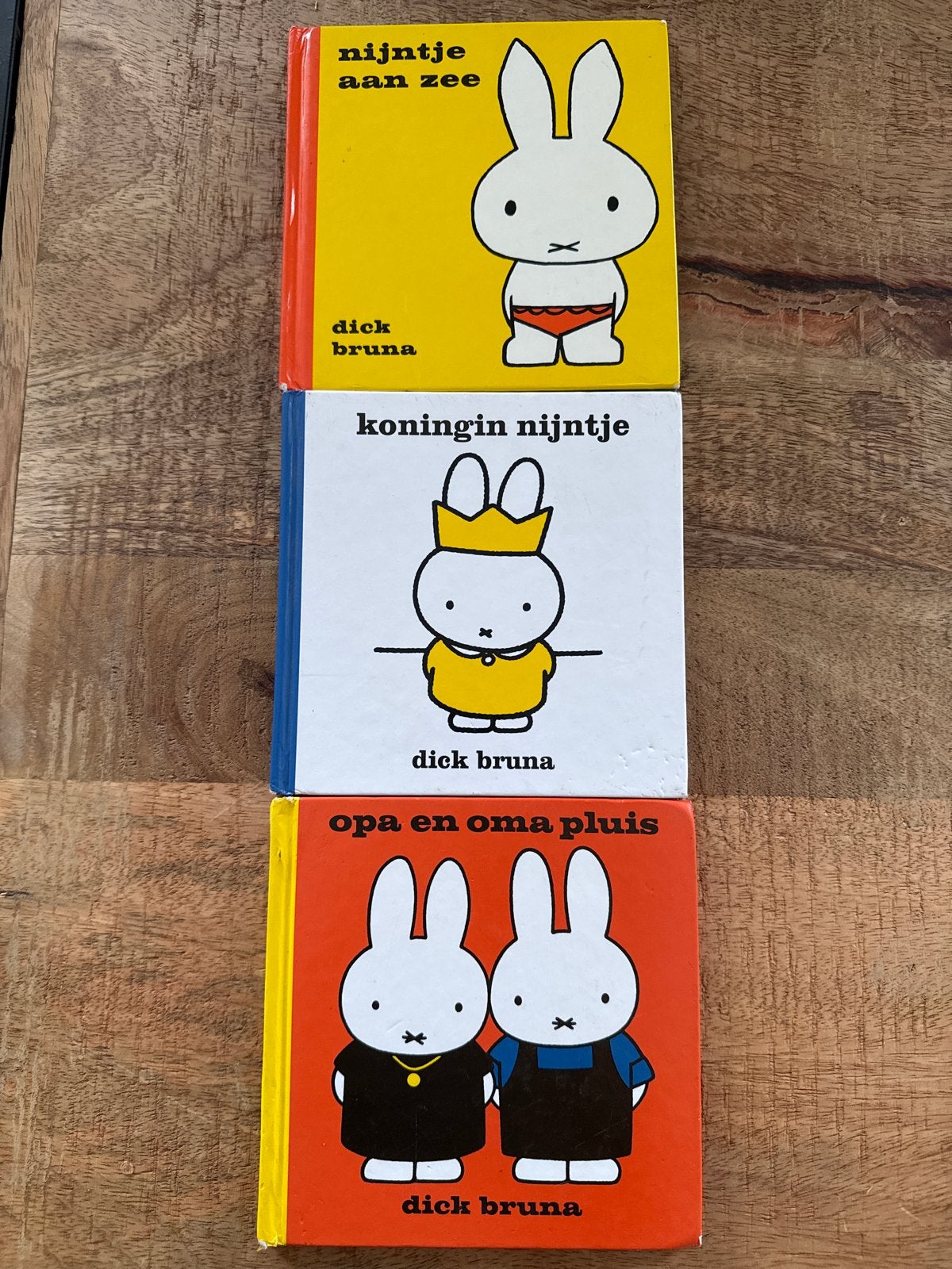 Nijntje Boekenset: Nijntje aan Zee, Koningin Nijntje, Opa en, Gelezen, Jongen of Meisje, Ophalen of Verzenden, Voorleesboek