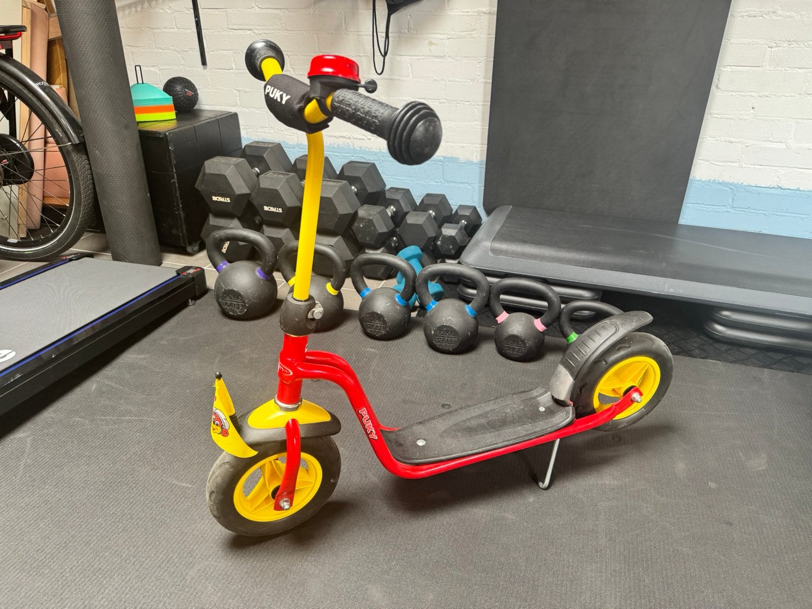 Puky Step / Kinderstep met bel – rood/geel, Fietsen en Brommers, Steps, Zo goed als nieuw, Gewone step, Ophalen