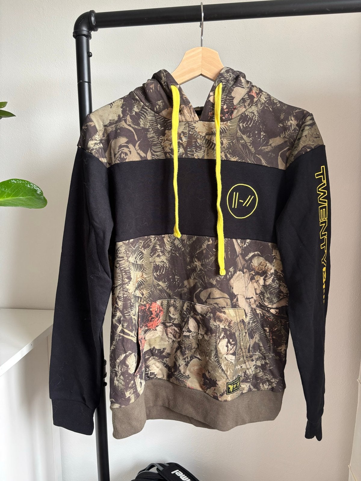 Twenty one pilots Limited Edition Hoodie Maat M, Kleding | Heren, Ophalen of Verzenden, Nieuw, Maat 48/50 (M), Groen