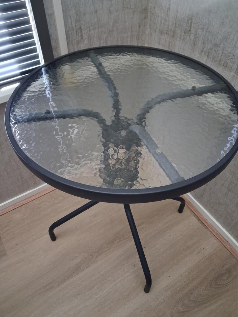 Glazen tuintafel  Doorsnee is 60 cm., Ophalen, Gebruikt