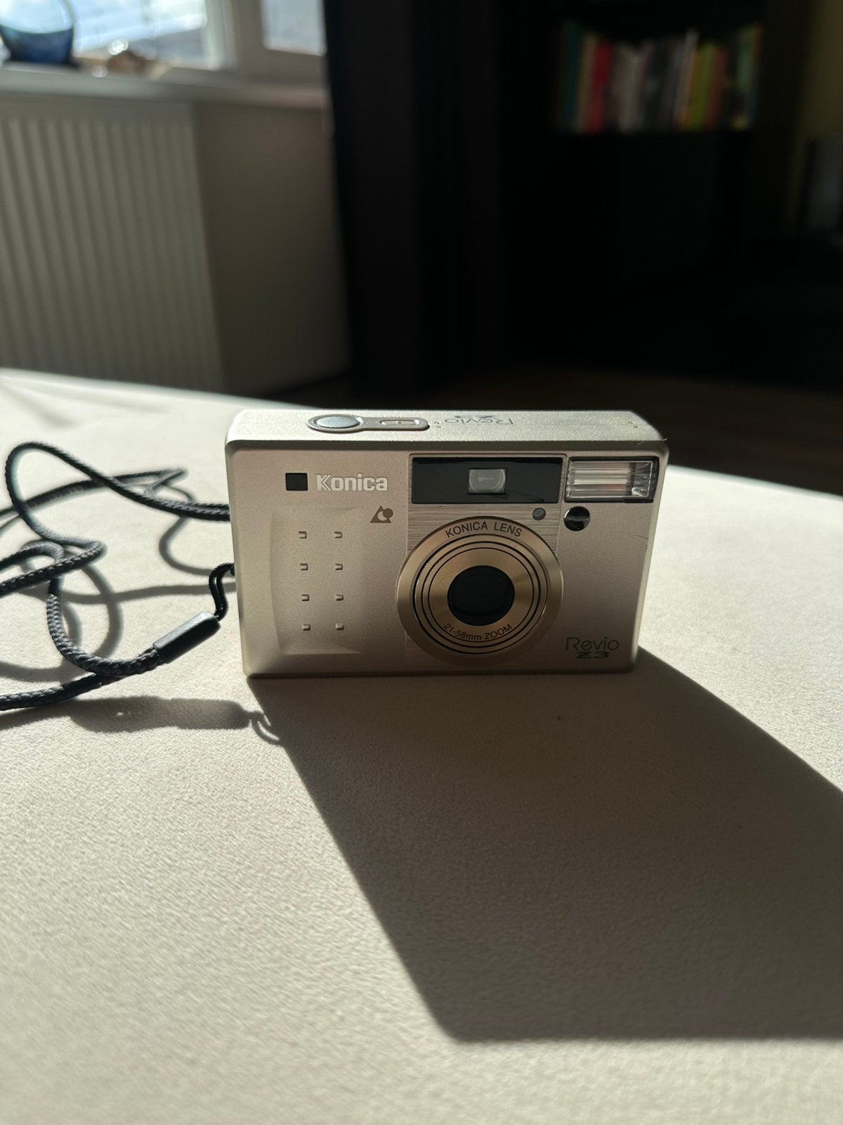 Konica Revio Z3 vintage camera + hoesje – ongetest, Ophalen of Verzenden, Gebruikt, Compact, Konica