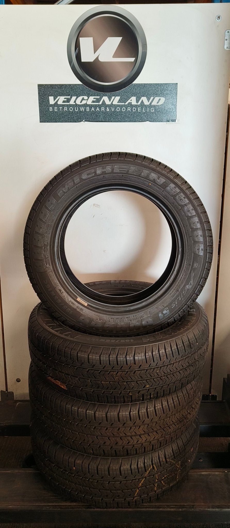 Michelin Agilis 195-65-16C 1956516C 195/65R16C, Auto-onderdelen, Banden en Velgen, -, Ophalen of Verzenden, Band(en), -