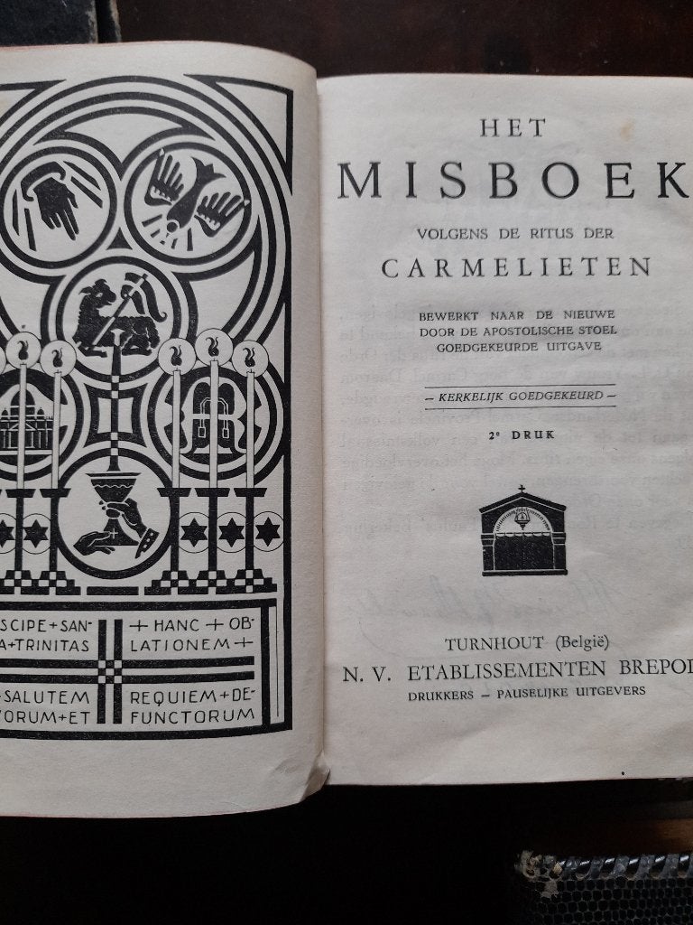 4 OUDE KATHOLIEKE KERKBOEKEN (3 IN HOES)., Ophalen, Diverse auteurs