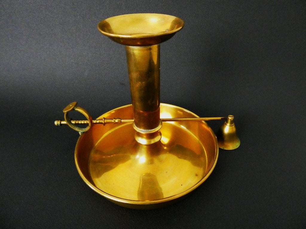 Een grote messing blaker / kandelaar met kaarsendover, Antiek en Kunst, Ophalen of Verzenden, Koper of Brons