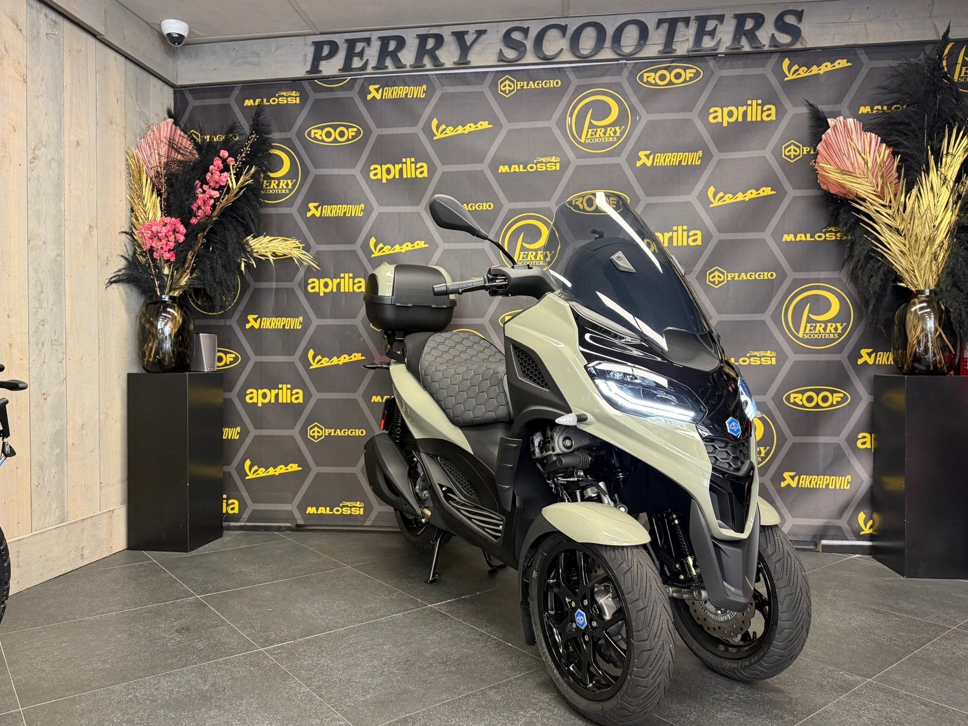 Piaggio Piaggio 310 MP3 HPE Sport EURO5+ 2026 SPECIALPAINT K, Scooter, Bedrijf, 310 cc, ABS