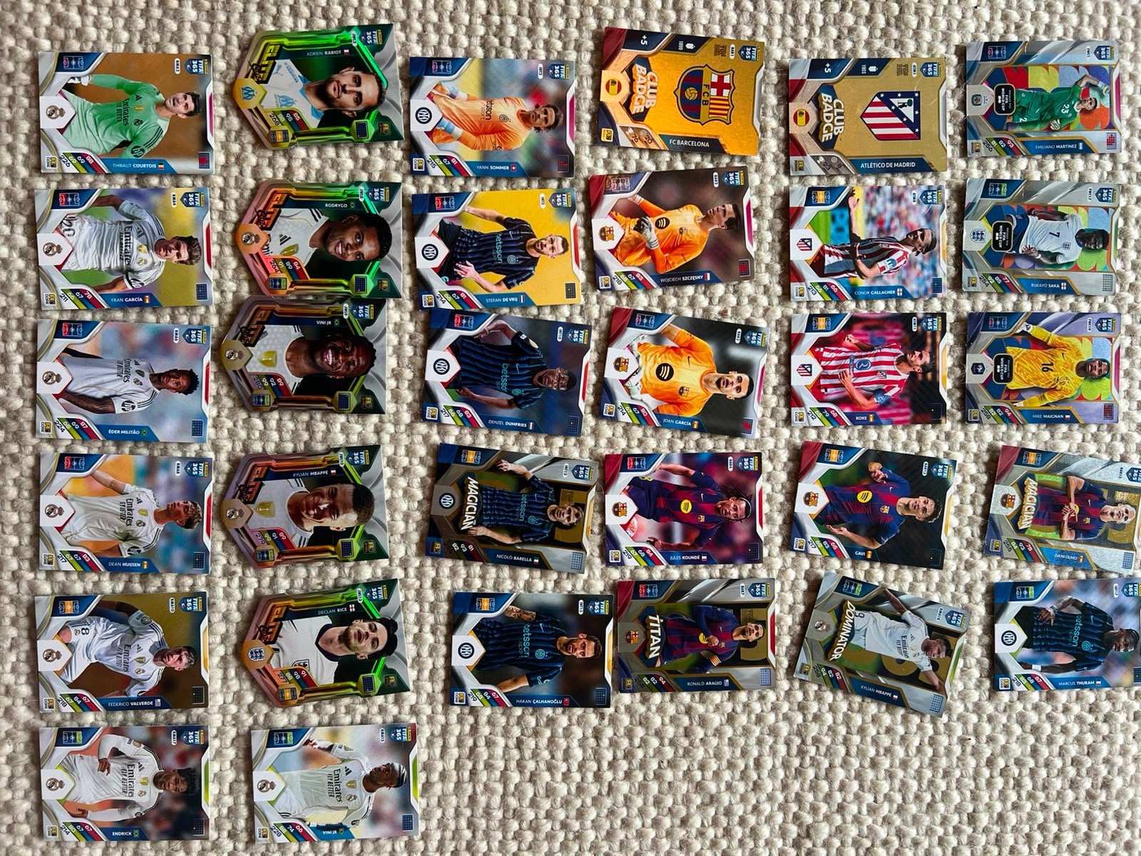 Voetbal Spelerskaarten - Diverse Clubs en Spelers, Verzamelen, Ophalen, Gebruikt, Buitenlandse clubs, Spelerskaart