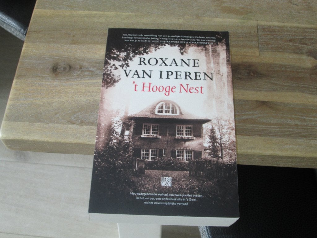 Roxane van Iperen 't Hooge Nest, Ophalen of Verzenden, Zo goed als nieuw