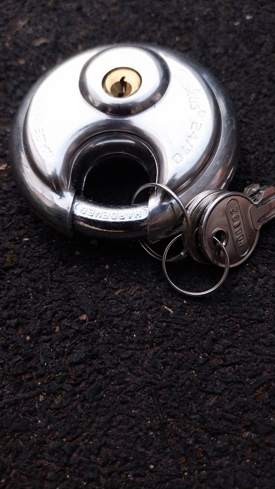 Nieuw Abus slot inclusief 2 sleutels, Ophalen of Verzenden
