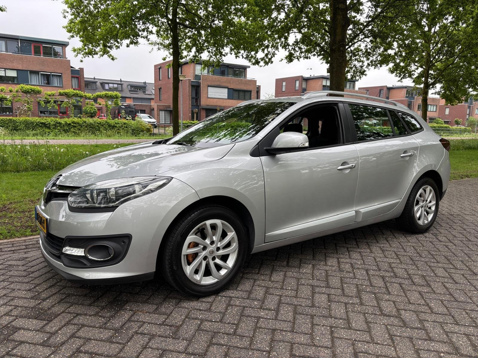 Renault Mégane Estate 1.2 TCe Expression (bj 2013), Auto's, Voorwielaandrijving, Euro 5, Gebruikt, 4 cilinders