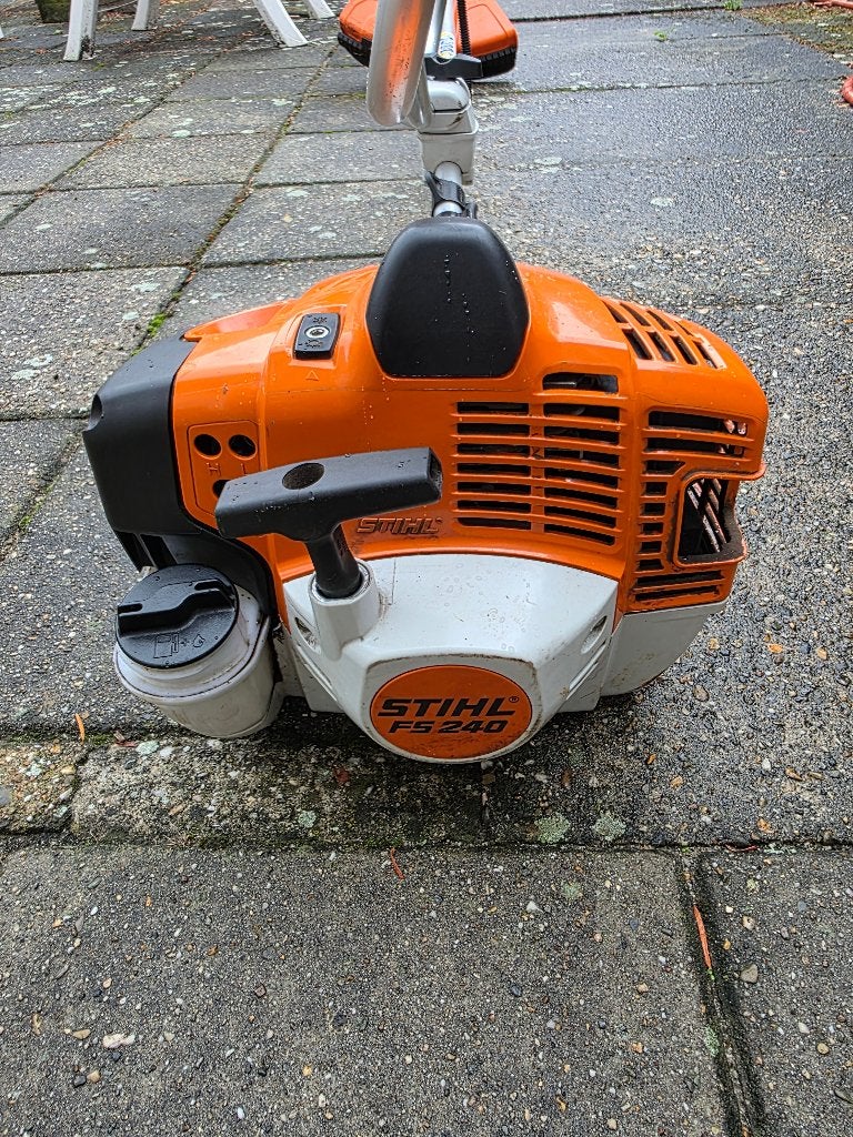 Stihl bosmaaier FS240, Ophalen, Zo goed als nieuw, Overige soorten, Stihl