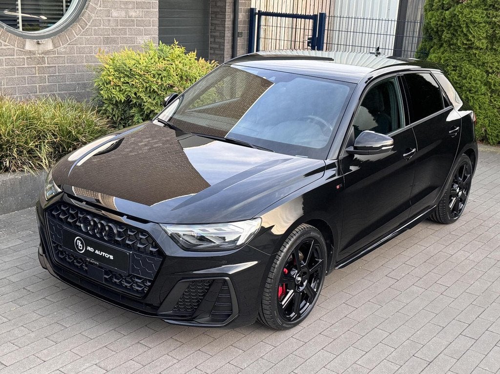 Audi A1 Sportback 40 TFSI S Line 1e Eigenaar B&O Sfeerverlic, 4 cilinders, 1984 cc, Zwart, Bedrijf