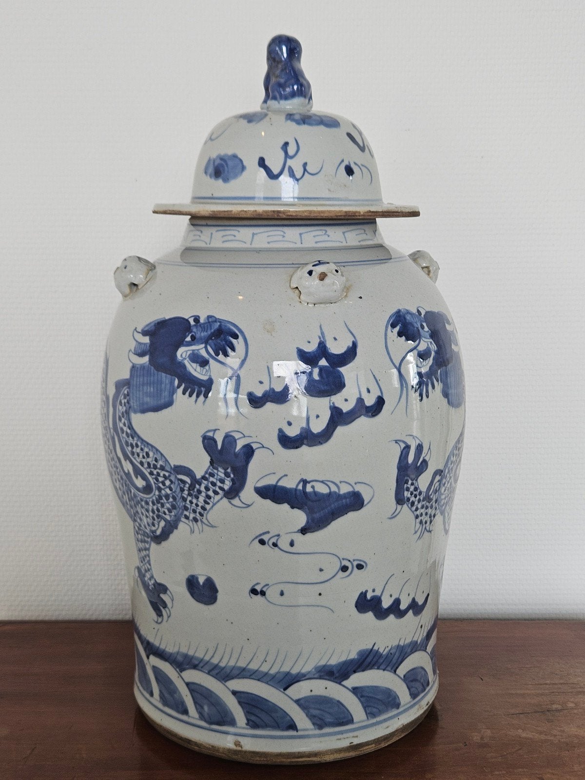 Grote Chinese vaas Chinees porselein dekselvaas draken, Antiek en Kunst, Antiek | Vazen, Ophalen