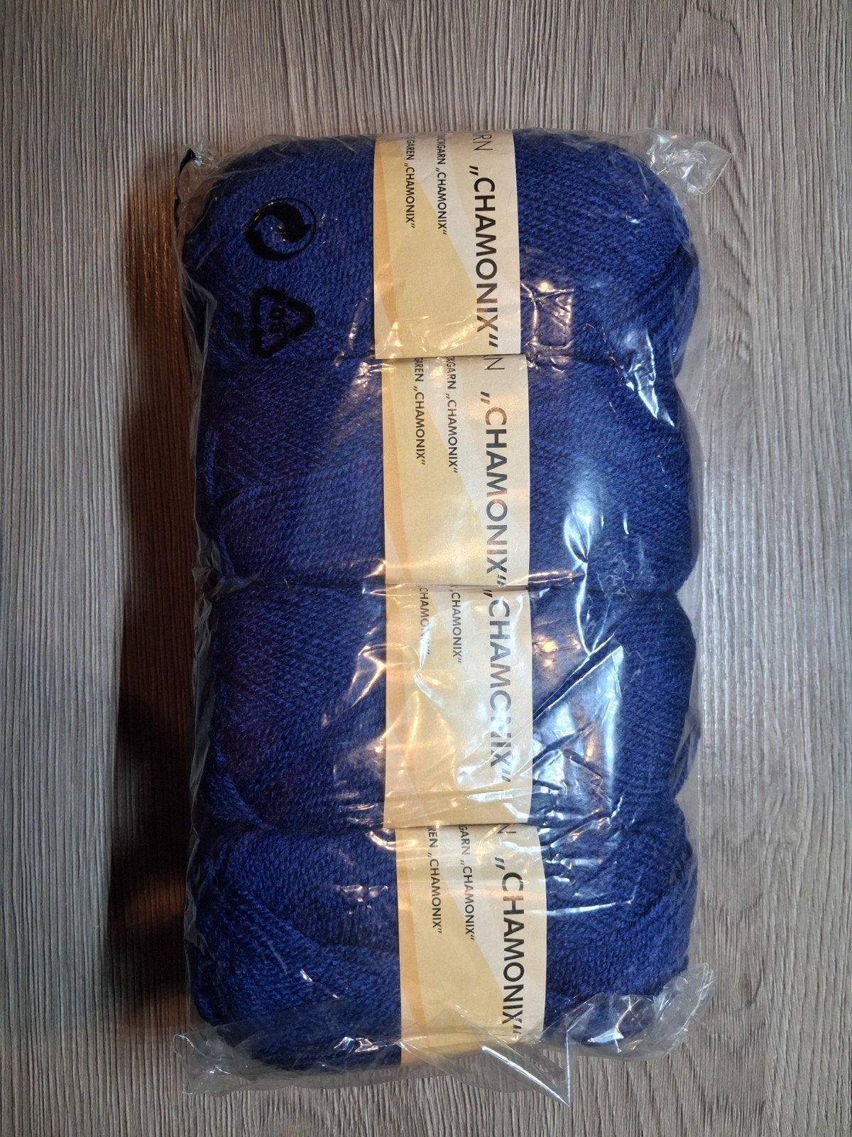 Chamonix Breigaren - 4 bollen donkerblauw polyacryl, Ophalen of Verzenden, Nieuw, Breien, Wol of Garen
