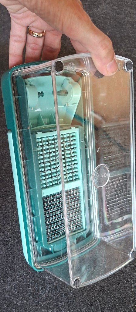 Nicer dicer fruit groente snijder, Kunststof, Snij-/serveerplank, Ophalen of Verzenden, Zo goed als nieuw
