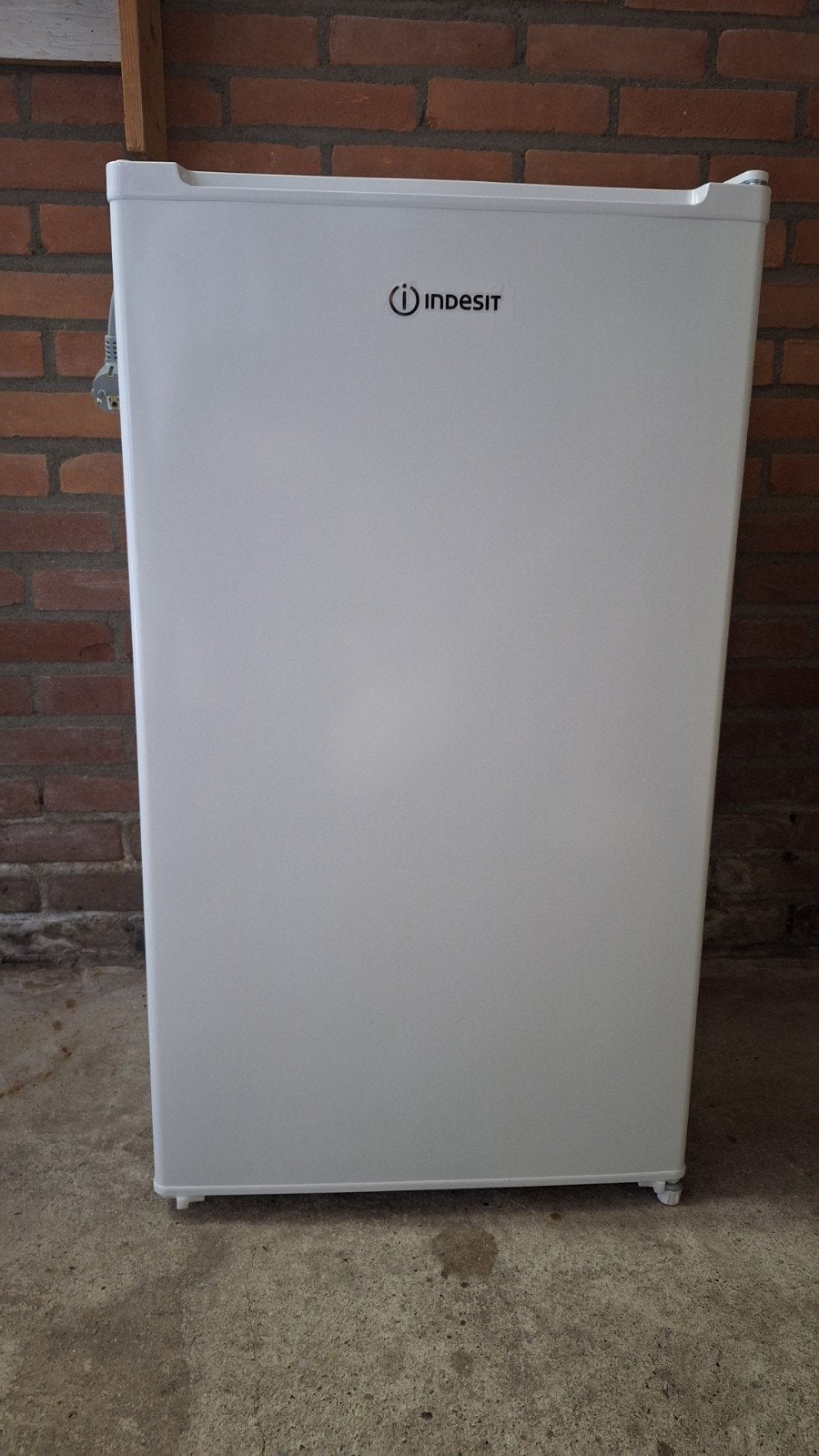 Zo goed als nieuwe Indesit mini koelkast, Ophalen, Zonder vriesvak, Minder dan 45 cm, Minder dan 85 cm