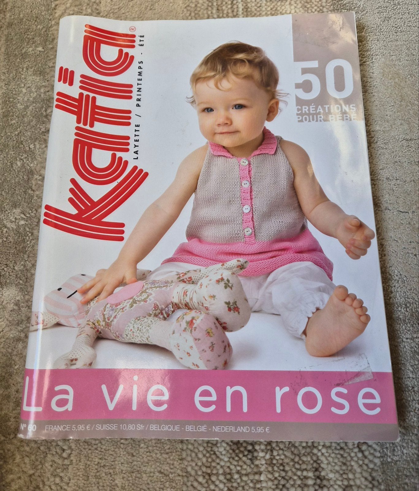 Katia La Vie en Rose Breiboek - 50 Baby Patronen, Ophalen of Verzenden, Zo goed als nieuw, Breien, Patroon of Boek
