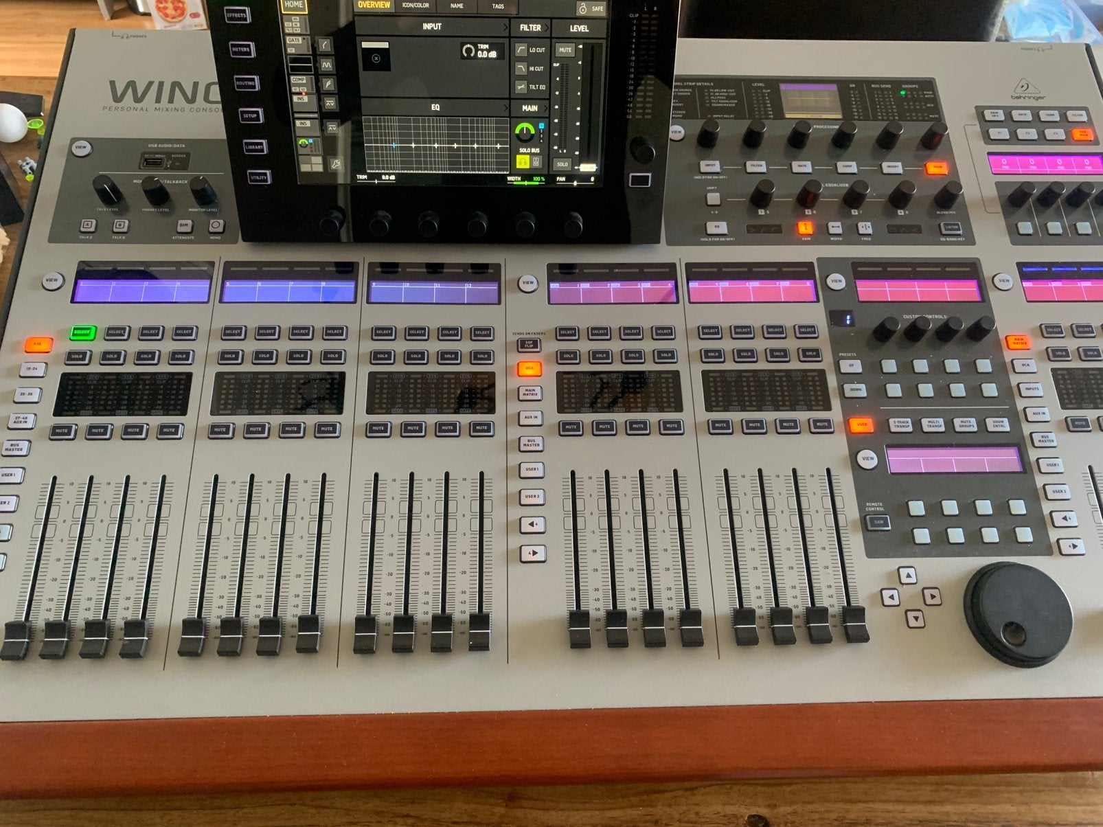 Behringer wing full size, Ophalen, Zo goed als nieuw