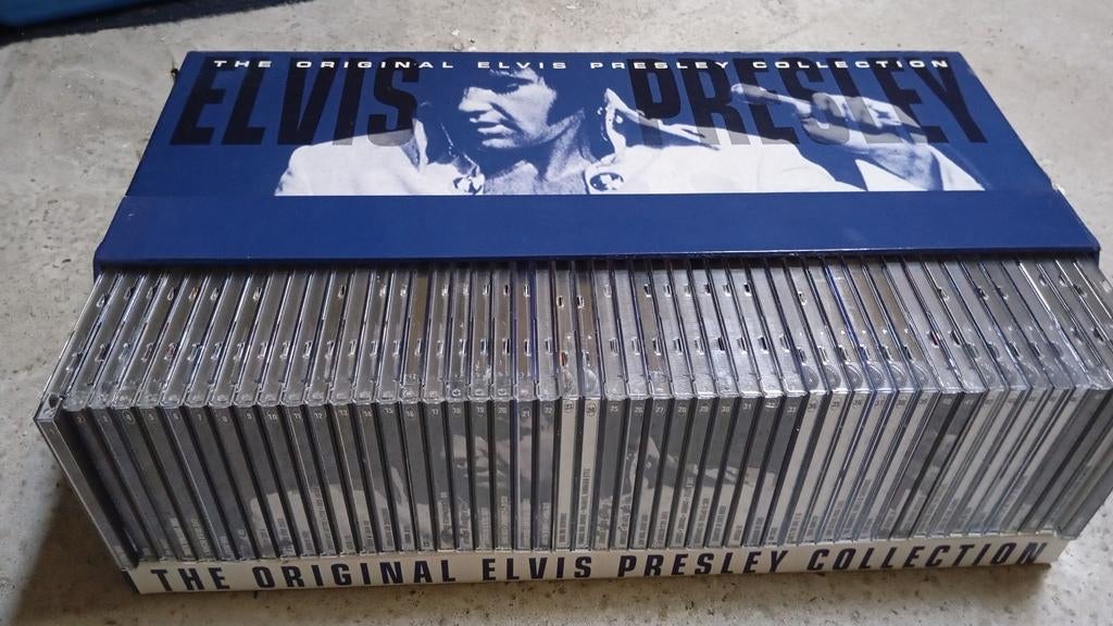 The Original Elvis Presley Collection 50 CD Box, Ophalen