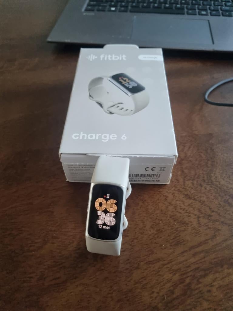 Fitbit Charge 6 Horloge, Zwart, Ophalen of Verzenden, Zo goed als nieuw, Fitbit