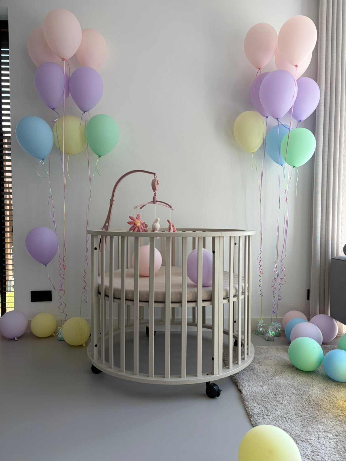 Europe baby box rond // oatmeal // inclusief matrasje, Ophalen, Zo goed als nieuw, Rond