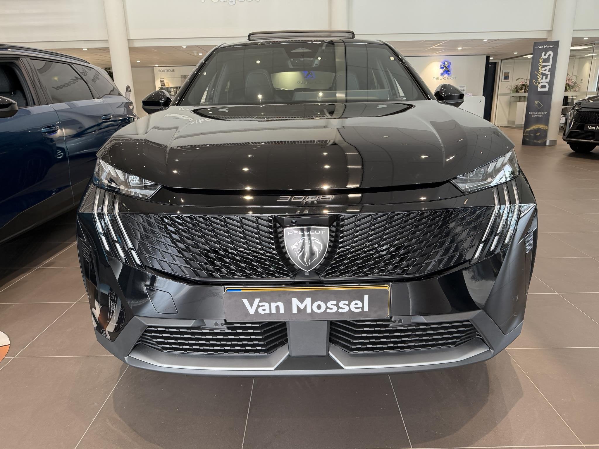 Peugeot 3008 1.6 plug-in Hybrid 225 GT Exclusive | Panoramda, 4 cilinders, Zwart, Bedrijf, Hybride Elektrisch/Benzine
