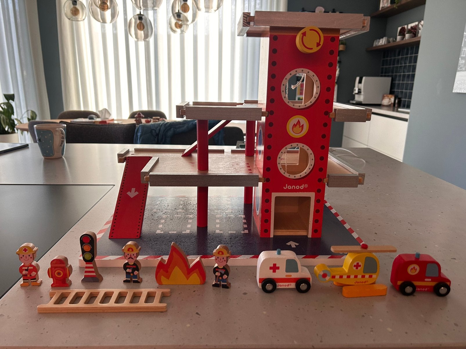 Janod brandweerkazerne, Ophalen, Zo goed als nieuw