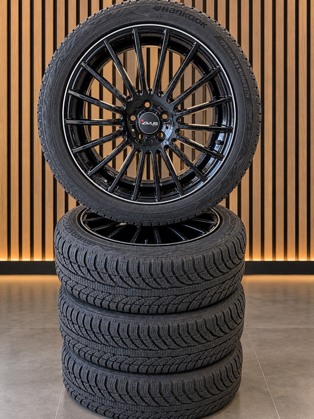 Yaris 2020-Heden 18 inch All Season banden op velgen, Ophalen, 18 inch, Gebruikt, Banden en Velgen