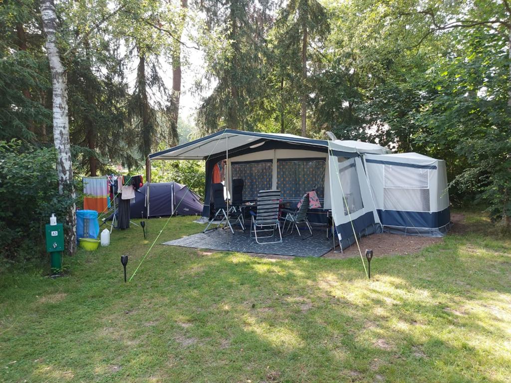 Zeer nette Knaus Azur 450 TU, Rondzit, Particulier, 6 tot 7 meter, Tot en met 6