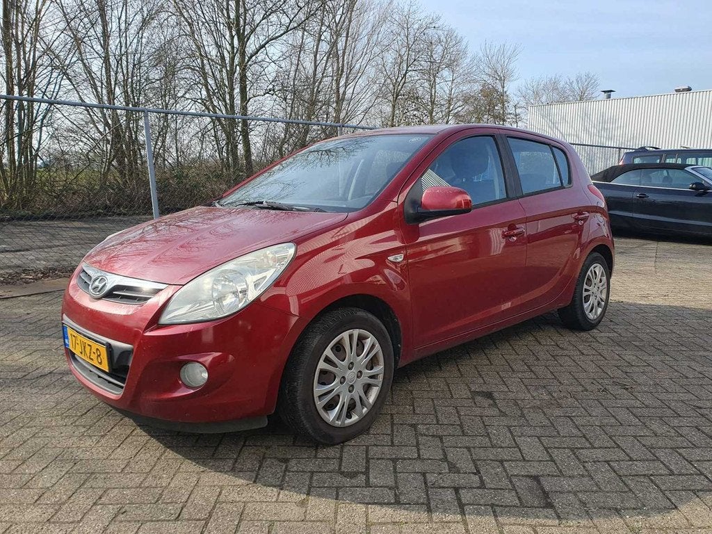 Hyundai i20 1.4i DynamicVersion, 17-JKZ-8, Auto's, Hyundai, Voorwielaandrijving, 450 kg, 4 cilinders, 1396 cc