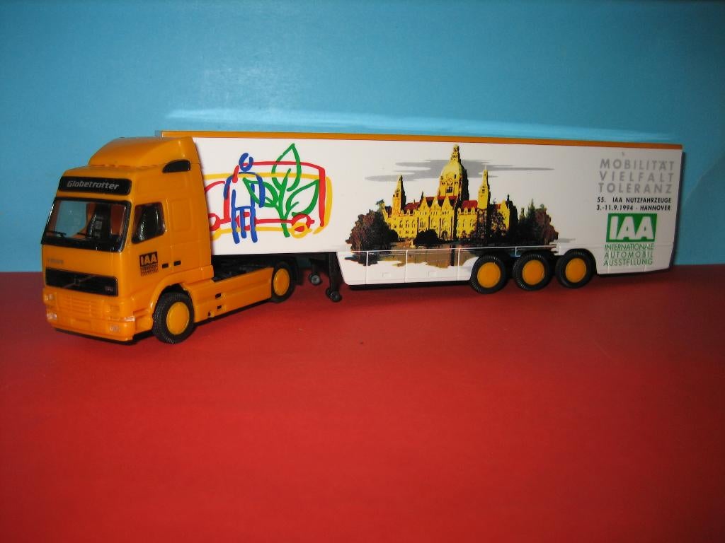 IAA 1994 Hannover  VOLVO  FH-12  Herpa/Albedo, Ophalen of Verzenden, Zo goed als nieuw, Bus of Vrachtwagen, Herpa